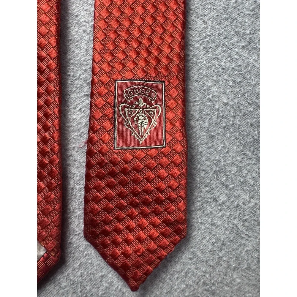 GUCCI Silk Necktie Red Solid Logo Pattern Pre-owned Men's Vintage